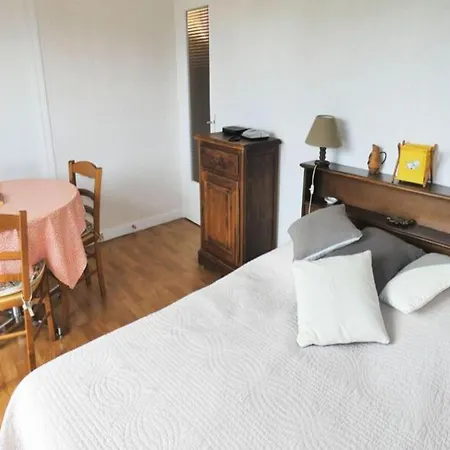 Studio For 2 People アパート *